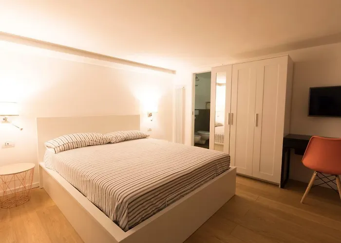 Casa Fabrizio Ai Gradoni Di Chiaia